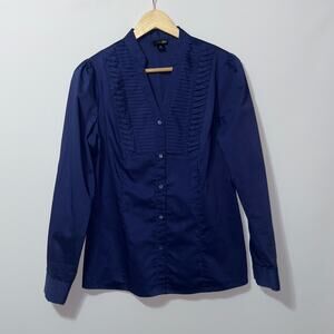 East 5th Blue Pleated v neck Button Down Shirt women’s Size Medium